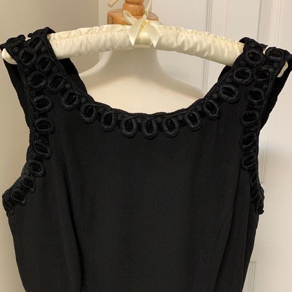 Little Black Dress 🖤 - Picture 4 of 7